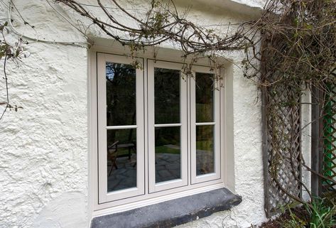 Lake District Cottages, Cottage Windows, Window Designs, Window Glazing, Cottage Renovation, Pvc Windows, Upvc Windows, Modern Windows, Sash Windows