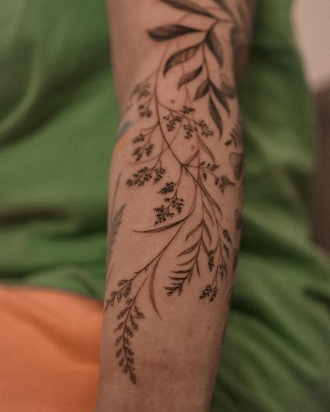 Simple Floral Half Sleeve Tattoo, Flower Shoulder Sleeve Tattoo, Floral Foliage Tattoo, Fine Line Botanical Tattoo Sleeve, Foliage Sleeve Tattoo, Plant Sleeve Tattoo Botanical Drawings, Botanical Wrist Tattoo, Fern Mushroom Tattoo, Leaf Filler Tattoo