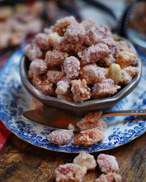 Spanish Peanuts Recipes, Flavored Peanuts Recipes, Candy Peanuts Recipe, Sugar Coated Peanuts Recipes, Raw Spanish Peanuts Recipes, Candied Peanuts Recipe Easy, Sugared Peanuts Recipe, Candied Mixed Nuts Recipe, Glazed Peanuts Recipe