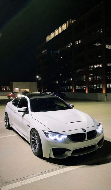 Bmw M4 White, Aesthetic Bmw, 2023 Cars, Car Riding, Bmw White, Car 2023, Cars Pics, E60 Bmw, Cars Pictures