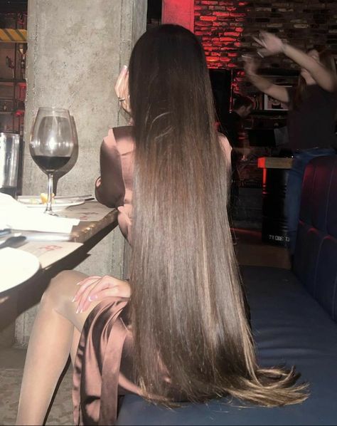 Long Shiny Hair, Long Brunette Hair, Extremely Long Hair, Hair Growing Tips, Long Silky Hair, Long Brunette, Lustrous Hair, Long Brown Hair, Super Long Hair