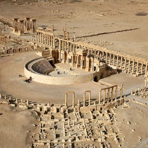 Palmyra Syria, Roman Theatre, Empire Romain, Archaeology News, Roman Architecture, Archaeological Finds, South Central, Carthage, Ancient City