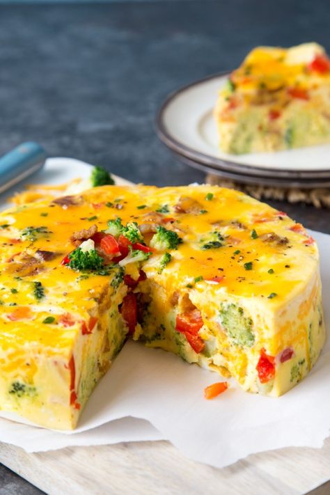 Instant Pot Frittata Recipes, Frittata Recipes With Broccoli, Eggs Broccoli Breakfast, Broccoli Cheese Frittata, Brocolli Frittata, Broccoli Cheddar Omelette, Cheese Frittata, Frittata Recipes, Easy One Pot Meals