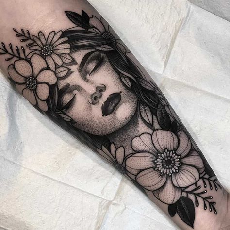 50+ Beautiful Sleeve Tattoos for Men and Women Tattoos Mom, Tattoos Forearm, Tattoo Diy, Tattoo Face, Girl Face Tattoo, Inspiration Tattoos, Tattoos Geometric, Medusa Tattoo, Tattoo Girls