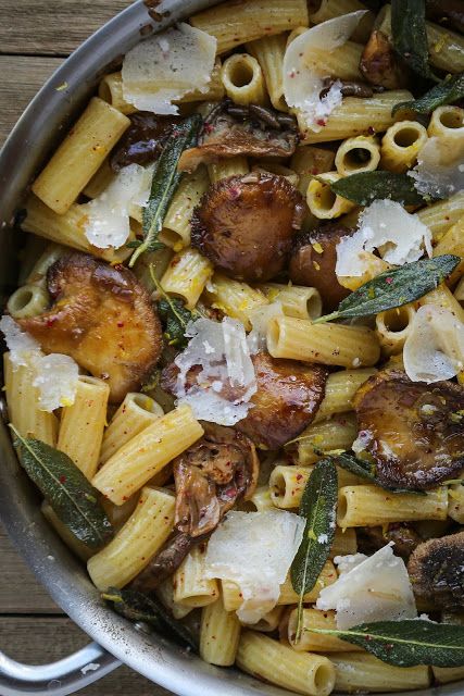 Pasta With Sage, Mushroom Sage Pasta, Sage Pasta Recipes, Pink Oyster Mushroom Recipe, Brown Butter Sage Pasta, Sage Butter Pasta, Rigatoni Pasta Recipes, Sage Pasta, Pasta Board