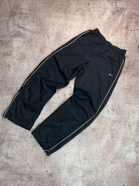 Nike Nike Vintage Mens Nylon Pants Drill Y2K | Grailed Nike Tracksuit Outfit, Nike Vintage Pants, Nike Parachute Pants, Black Nike Tracksuit, Vintage Nike Pants, Trackpants Nike, Cargo Pants Outfit Men, Vintage Nike Track Pants, Nike Trackpants