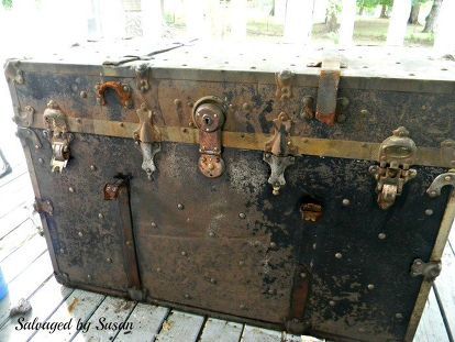 I was given this vintage, rusted metal trunk (for free) from one of my co-workers late last summer. He had it sitting around and, knowing him, the challenge this would have presented probably amused him. But I was up for it. Or so I thought. It was musty and smelly… dirty... and pretty rusty. I had some citric acid leftover from my soap-and-sundry making days, so I used that and water to make a paste (no measurements). I scrubbed at the rust with the paste, some steel wool and… Vintage Trunk Makeover, Vintage Trunks Makeover, Steamer Trunk Makeover, Trunk Redo, Antique Trunk Restoration, Trunk Restoration, Trunk Makeover, Metal Trunk, Trunk Ideas