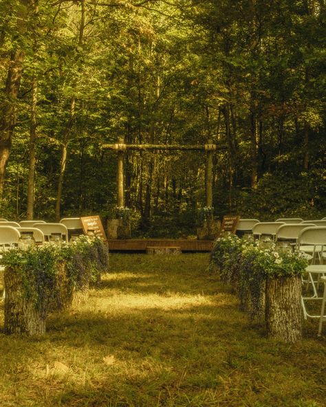 A wedding in the forest! #wedding #couplegoals #pinterest Weddings In The Woods Forests, Wedding Ideas Forest Theme, Redwoods Wedding California, Wedding Inspo Forest, Forest Wedding Altar, Wedding In The Woods Forests, Simple Forest Wedding, Twilight Wedding Aesthetic, Wedding Ceremony Forest