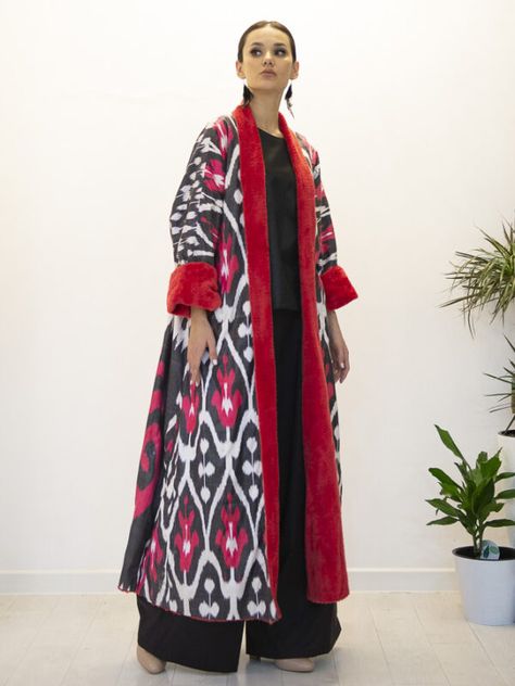 Ikat Maxi Dress, Abaya Designs Latest, Tenun Ikat, Ikat Dress, Kimono Design, African Inspired Fashion, Abaya Designs, Boho Style Dresses, Indian Designer Outfits