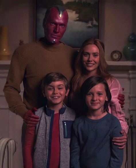 Wandavision Pictures, Marvel Marathon, Avengers Family, Family Is Forever, Wanda Vision, Marvel Tv, Scarlet Witch Marvel, Marvel Photo, Marvel Images