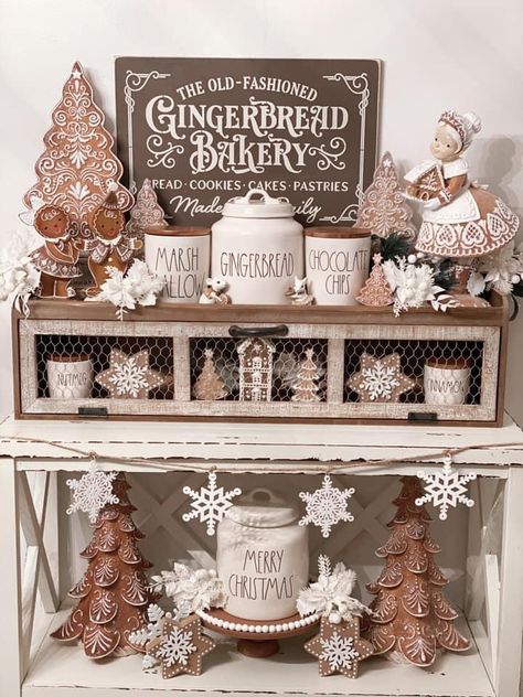 Neutral Gingerbread Display, Gingerbread Cocoa Bar, Gingerbread Bedroom, Tea Area, Mrs Claus Bakery, Bread Christmas, Gingerbread Kitchen, Gingerbread House Ideas, Gingerbread Ideas