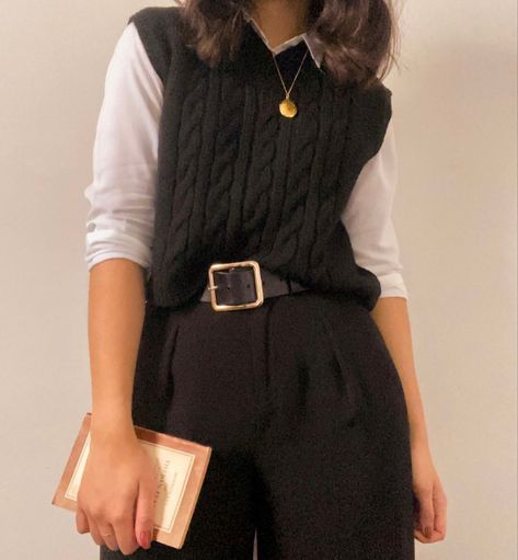 Dark Academia Vest Outfit, Dark Academia Sweater Vest, Knitted Vest Outfit, Dark Academia Sweater, Academia Aesthetic Outfit, Academic Aesthetic, Sweater Vest Outfit, Dark Academia Outfit, Teacher Wardrobe