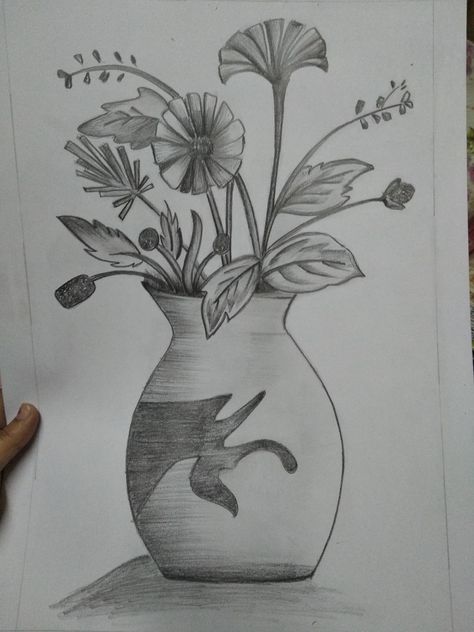 Shading Pencil, Flower Vase Drawing, Vase Drawing, Shading Drawing, Pencil Shading, Cool Pencil Drawings, Art Drawings Sketches Pencil, Graphite Drawings, Art Drawings Sketches Creative