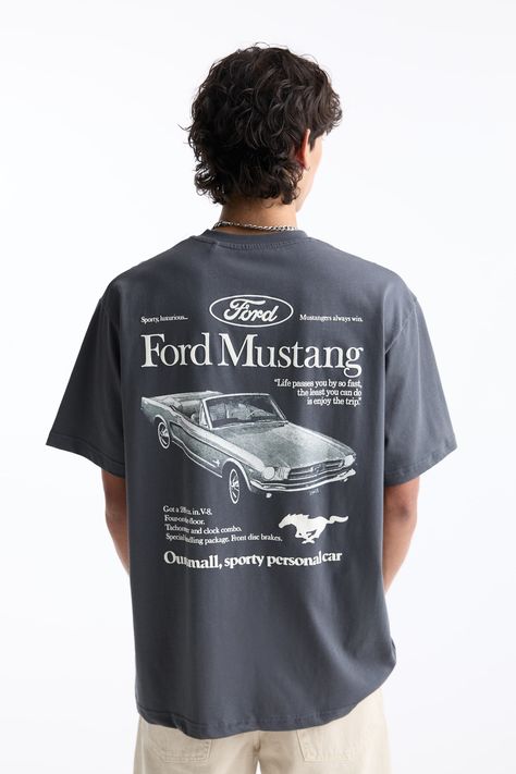 Pull And Bear, Ford Mustang, Mustang, Tshirt Print, Shirt Designs, Ford, Graphic Tees, T-shirt, Gym