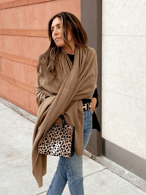 SHOP Heidi Wynne Cashmere Wrap- use code GLOWGIRL20 for 20% off SHOP Clare V Leopard bag (similar) Edgy Boots, Stylish Outfits For Women Over 50, Style Guru, Classic Blouses, Cashmere Wrap, High Waist Fashion, Citizens Of Humanity Jeans, Women Over 50, Classic Jeans