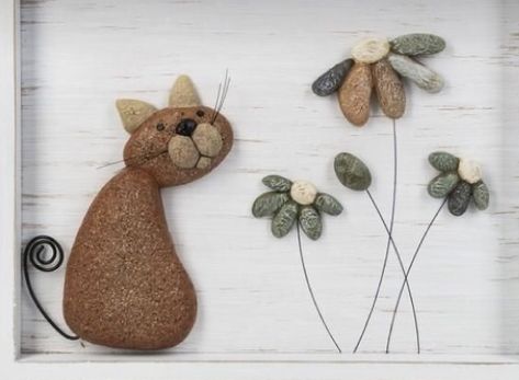 Stone Pictures Pebble Art, Sea Glass Art Projects, Painted Driftwood, Beach Glass Crafts, Decorative Pebbles, Stone Wall Art, Pebble Art Family, Wood Details, Glass Art Projects