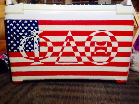 Phi delta theta American flag cooler. Except remake with ΠΚΑ of course ;) Fraternity Sweetheart Ideas, Phi Delt Cooler, Phi Delta Theta Cooler, Nola Formal, Painted Fraternity Coolers, Frat Shirts, Formal Coolers, Fraternity Cooler, Phi Delt