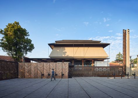 Masjid Al Huda by JXA Studio Photo: KIE Photography Peaceful Interior, Spanish Farmhouse, Mosque Design, Mosque Architecture, Roof Architecture, Architecture Model House, Vernacular Architecture, West Java, Roof Structure