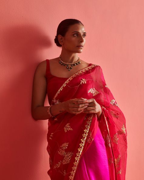 FESTIVE SUMMER drapes by #AARTISETHIA / Luxurious handcrafted details in a vivid colour palette for an ethereal fashion moment / In store now Embellished Saree Blouse, Ombre Saree, Ethereal Fashion, Gota Patti Suits, Embellished Saree, Gota Patti Saree, Padded Blouse, Designer Party Wear Dresses, Work Sarees