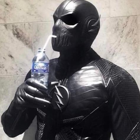 Zoom drinking some water! Who do you guys think Savitar is?! #comicsandcoffee Take A Break, The Flash, A Man, Take A, Flash, Comics, Instagram Post, On Instagram, Instagram