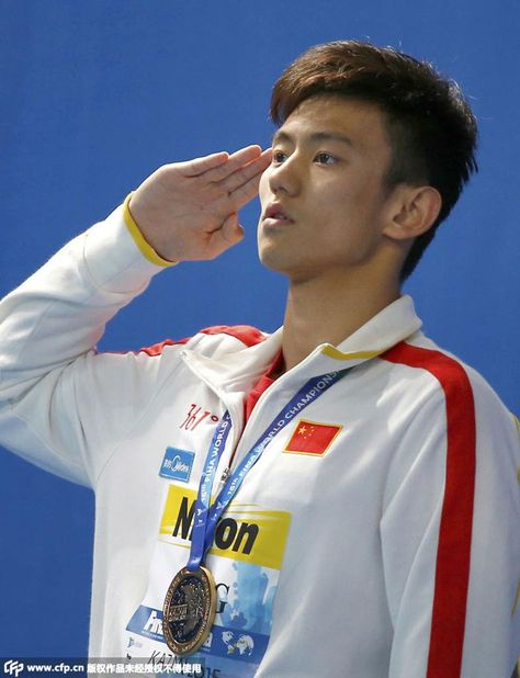 Swimmer Ning Zetao Breaks Record, Proves He Has More than Just Face and Abs : Sports : Yibada Ning Zetao, Anime Bodies, Men Swimming, Drawing Anime Bodies, Chinese Men, Swimming World, Olympic Swimmers, Chinese Man, Man Swimming