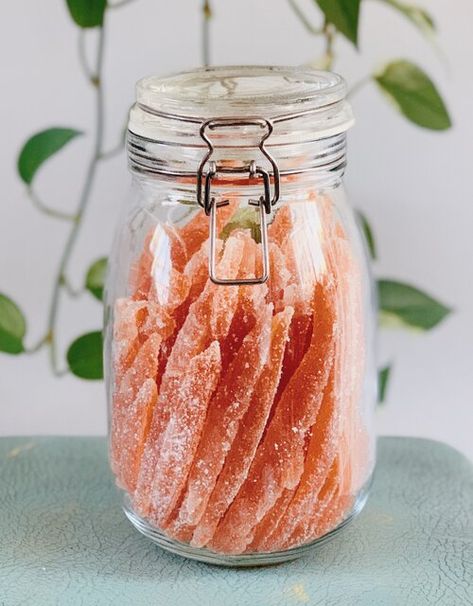 Candied Grapefruit, Candied Fruit Recipes, Grapefruit Recipes, Grapefruit Peel, Bon Apetit, Super Snacks, Candied Orange Peel, Fruit Peel, Candied Fruit