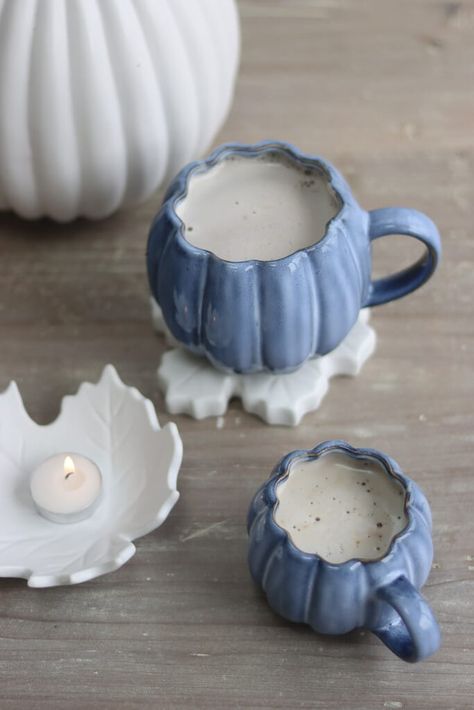 Blue Autumn Decor, Blue Autumn Aesthetic, Fall Aesthetic Blue, Fall Hobbies, Fall Ceramics, Autumn Ceramics, Pumpkin Mugs, Mugs Aesthetic, Ceramics Mug