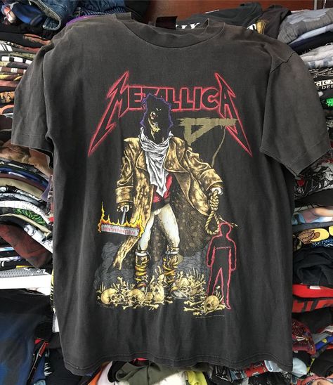 Metallica Unforgiven, Band Clothes, Metallica Vintage, Fit Board, Band Outfits, Concert Tees, Tour T Shirts, Stylish Men, Vintage Tees