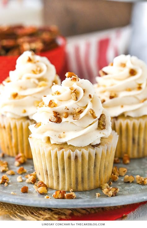 Butter Pecan Cupcakes - moist vanilla cupcakes studded with toasted butter pecans and topped with cinnamon buttercream frosting | by Lindsay Conchar for TheCakeBlog.com Pecan Cupcakes Recipe, Butter Pecan Cupcakes, Cinnamon Buttercream Frosting, Pecan Cupcakes, Butter Pecans, Pecan Desserts Recipes, Frost Cupcakes, Moist Vanilla Cupcakes, Cinnamon Buttercream