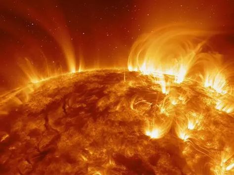 Solar Storm Set to Hit Earth Could be an Apocalyptic Sign of the End Times - Christ News Today Solar Storm, Revelation 16, End Of Times, Geomagnetic Storm, Jesus Second Coming, Electromagnetic Radiation, Solar Flare, Solar Wind, Book Of Revelation