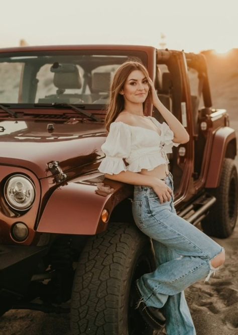 Photoshoot With Jeep Wrangler, Senior Pictures With Jeep Wrangler, Senior Photos With Jeep, Sweet 16 Photoshoot With Car, Senior Picture Ideas Jeep, Jeep Wrangler Pictures Ideas, Western Birthday Pictures, Jeep Senior Pictures, Senior Pictures With Jeep