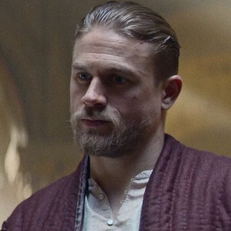 Viking Face Claim Male, Royal Face Claim Male, Older Face Claims Male, Medieval Face Claim Male, King Arthur Charlie Hunnam, Targaryen Face Claim Male, Maegor Targaryen, Targaryen Men, Charlie Hunnam King Arthur