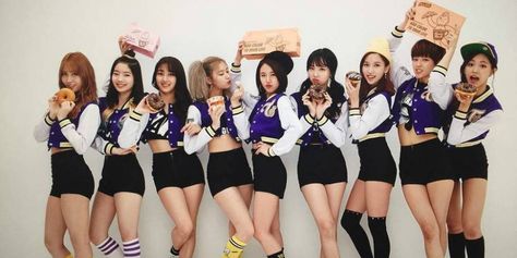 #TWICE talk about their favorite song to sing in karaoke + more! http://www.allkpop.com/article/2016/11/twice-talk-about-their-favorite-song-to-sing-in-karaoke-more Kpop Halloween Costume, Mina Chaeyoung, It Never Ends, Pretty Slime, Jyp Entertainment, Momo Sana, Cheer Outfits, Group Photo