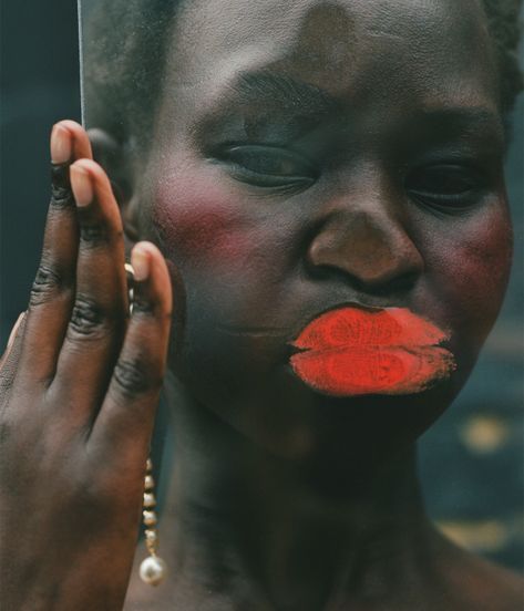 how to take moving beauty imagery with felicity ingram - i-D Aweng Chuol, Metal Magazine, Photography Guide, Contemporary Photographers, Red Lipstick, Creative Portraits, Beauty Editorial, Beauty Industry, Photography Inspo