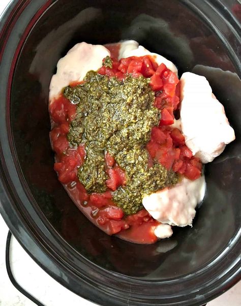 Slow Cooker Alfredo Pesto Chicken and Pasta -SixSisters'Stuff Slow Cooker Alfredo, Crockpot Pesto Chicken, Best Crock Pot Recipes, Basil Pesto Chicken, Chicken Pesto Recipes, Chicken And Pasta, Pesto Pasta Recipes, Best Crockpot Recipes, Chicken Alfredo Recipes