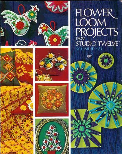 Good gallery of inspiration. Flower Loom Projects, 70s Crafts, Embroidery Journaling, Loom Flowers, Flower Loom, Flowers 2023, Circle Loom, Loom Crochet, Loom Projects