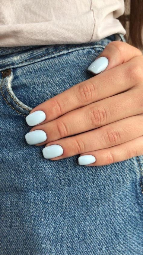 Cute Plain Gel Nails, Solid Gel Nails Colors, Simple Short Nails Solid Color, Nail Ideas Short One Color, Nails Inspo Plain Color, Cool Solid Color Nails, Plain Color Gel Nails, Solid Manicure Colors, Spring Nail Solid Colors