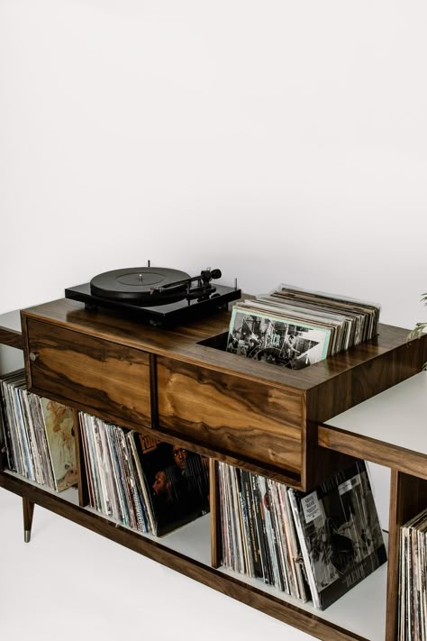 Turntable stand