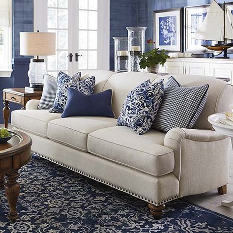 The Essex sofa by Bassett, customize with 1000 fabrics.                                                                                                                                                     More Classic Sofa Styles, Cowboy Home Decor, Blue And White Living Room, Furnitur Ruang Keluarga, Blue And White Pillows, Kitchen Transitional, Blue Living Room Decor, Casual Frocks, Bassett Furniture