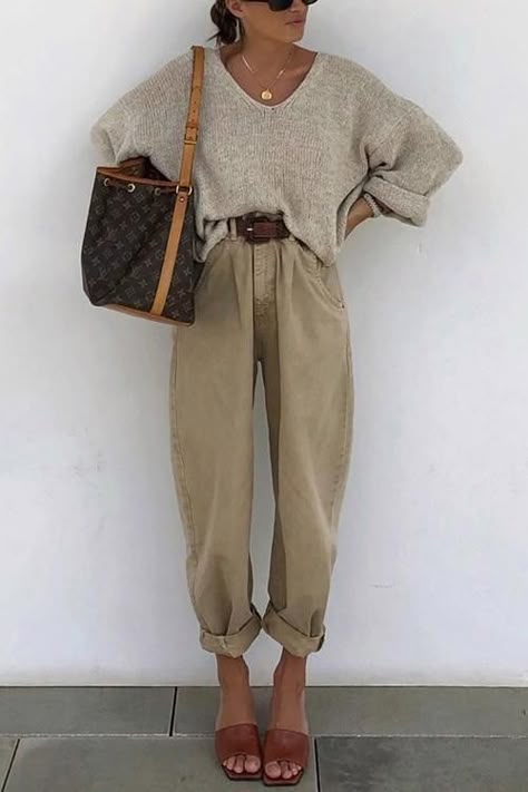 3948ead63a9f2944218de038d8934305desc54219372ri Teal Sweater, Mode Boho, Bohol, High Waist Denim, Corduroy Blazer, Sweater Outfit, Mode Inspo, Looks Chic, 가을 패션