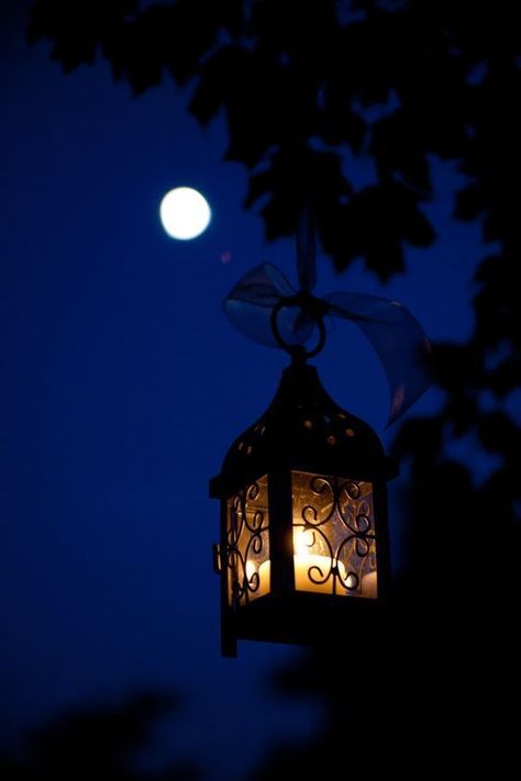 Lantern Aesthetic, Ramadan Mubarak Wallpapers, Grid Design Pattern, Muslim Images, Phone Background Patterns, Bike Photoshoot, Blue Inspiration, Christmas And Winter, Moon Pictures