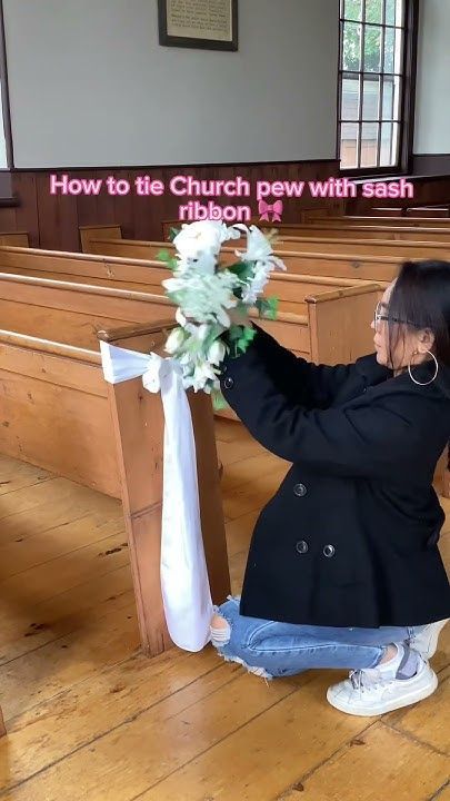 Bow Pew Decorations Wedding, Decorating Pews For Wedding, Chapel Pew Wedding Decorations, Diy Wedding Pew Decorations, Pew Bows Wedding Diy, Pews Decorations Church, Pew Bows Wedding Church, Sanctuary Wedding Decorations, Isle Decorations Wedding Church