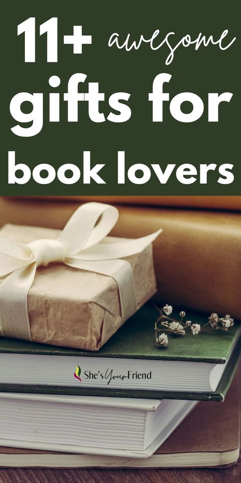 a pile of books and a present with text overlay that reads eleven plus awesome gifts for book lovers Gifts For Philosophers, Gifts For Avid Readers, Gift Baskets For Book Lovers, Gifts For Book Worms, Book Nerd Gifts, Gifts For Booklovers, Best Gifts For Book Lovers, Gifts For The Book Lover, Things For Book Lovers