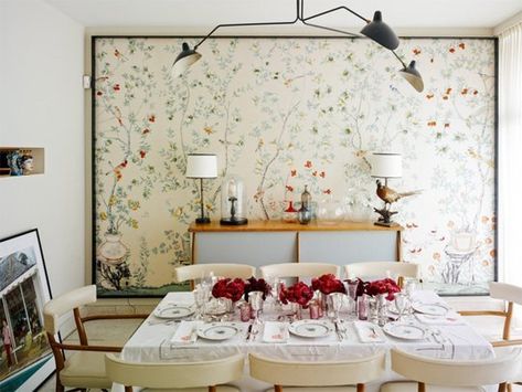 7 Unexpected Ways to Use Wallpaper | Apartment Therapy Chinoiserie Room, De Gournay Wallpaper, Winter Tablescapes, Hand Painted Wallpaper, Framed Wallpaper, The Dining Room, Design Del Prodotto, Décor Diy, Art Deco Interior