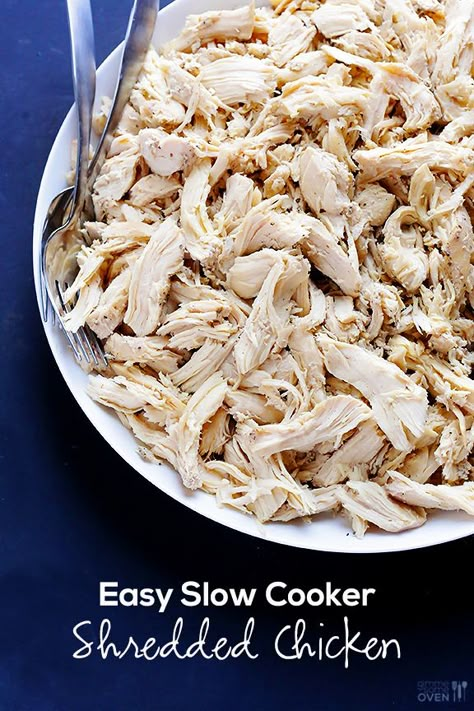 A simple tutorial for how to make easy slow cooker shredded chicken. This chicken is so delicious, and only takes minutes to prep and shred!! | gimmesomeoven.com Shredded Chicken Crockpot, 40 Aprons, Slow Cooker Shredded Chicken, Make Shredded Chicken, Gimme Some Oven, Chicken Slow Cooker Recipes, Crock Pot Slow Cooker, Fool Proof Recipes, Crock Pot Cooking