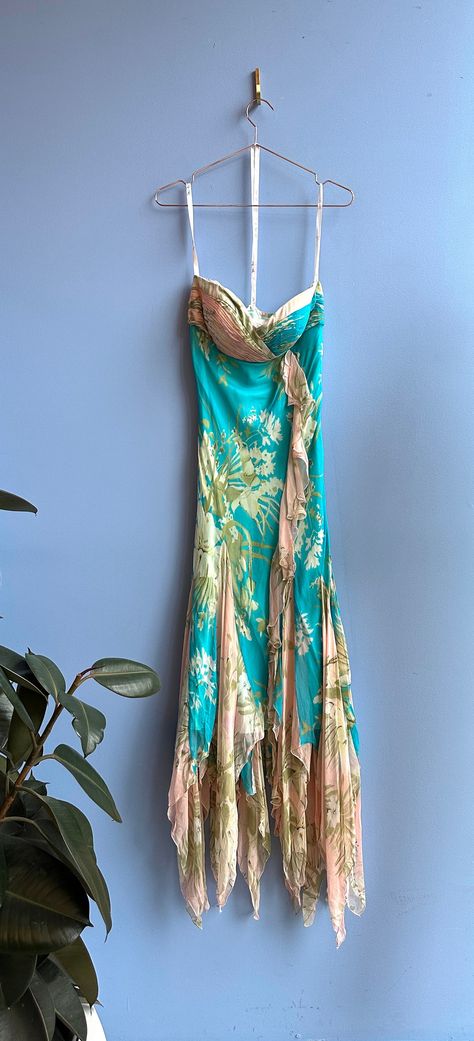 Gorgeous deadstock Diane Freis gown done in blue and pink floral silk. Handkerchief hem.  Aproximate size small. Please message for measurements. Pink Floral Gown, Digital Dress, Diane Freis, Silk Handkerchief, Belly Dance Outfit, Floral Halter Dress, Floral Gown, Pretty Prom Dresses, Handkerchief Hem