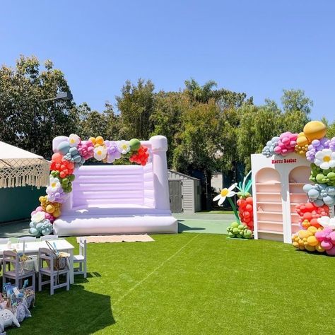 Wedding Reception Bounce House, Preppy Bounce House, Modern White Bounce House, Modern Bounce House, Wedding White Bounce House, Cute Bounce House, Barbie Beach, Event Business, Wedding Rental