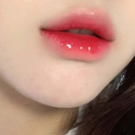 Aes Aesthetic, Gradient Lips, Korean Lips, Kawaii Makeup, Ulzzang Makeup, Korean Japanese, Wild Hunt, Cafe Coffee, Minimalist Chic