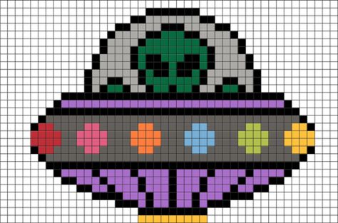 Ufo Pixel Art, Spaceship Pixel Art, Alien Pixel Art, Modele Pixel Art, Art Alien, Stitching Projects, Easy Pixel Art, Pixel Art Templates, Diy Perler Bead Crafts