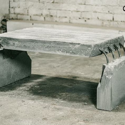 oakyoakfurniture - Etsy Industrial Furniture Wood, Unique Accent Tables, Coffee Table Industrial, Home Decor Industrial, Reclaimed Wood Side Table, Reclaimed Wood Siding, Unique Side Table, Concrete Coffee Table, Table Industrial